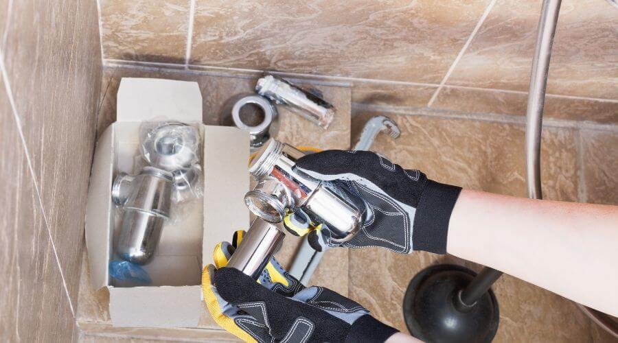 Professional gutter cleaning in Concord, VT
